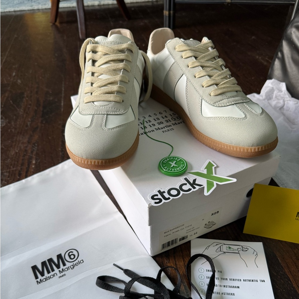 MM6 Maison Martin Margiela Men's Cream Sneakers